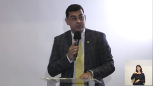 Novo programa do MEC capacitará 500 mil professores em educação financeira